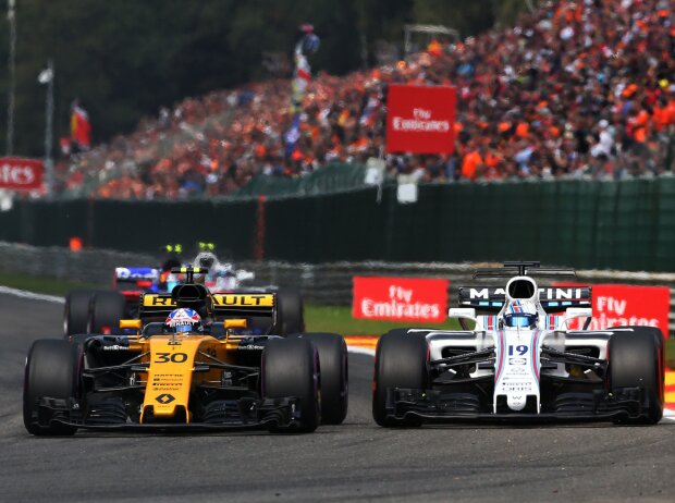Titel-Bild zur News: Jolyon Palmer, Felipe Massa