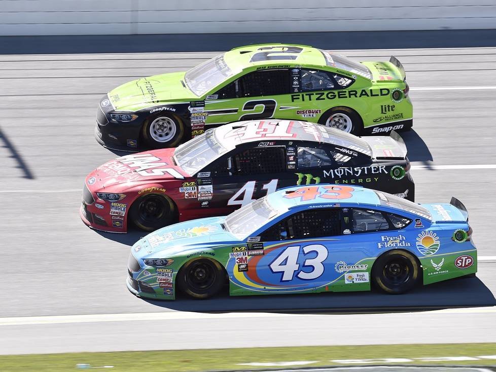 Brad Keselowski, Kurt Busch, Aric Almirola, Richard Petty