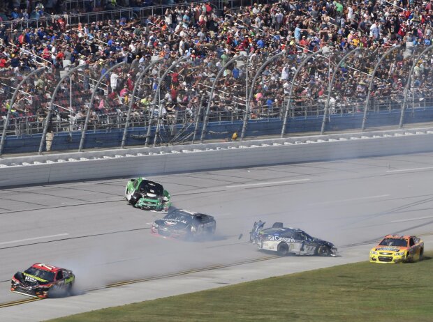 Jamie McMurray, Erik Jones, Jeffrey Earnhardt