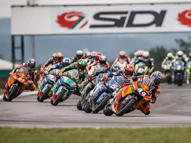 Moto2 Start Titel-Bild zur News: Moto2 Start