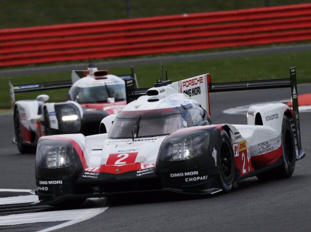 Timo Bernhard, Earl Bamber, Brendon Hartley