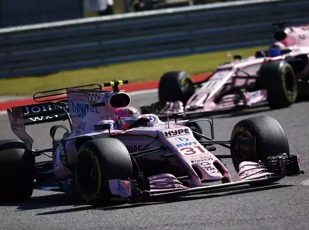 Titel-Bild zur News: Esteban Ocon, Sergio Perez