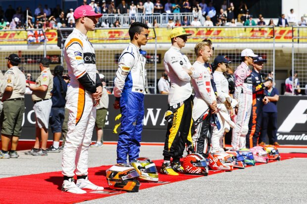 Stoffel Vandoorne Pascal Wehrlein Nico Hülkenberg Kevin Magnussen McLaren McLaren Honda F1Sauber Sauber F1 Team F1 ~Stoffel Vandoorne (McLaren), Pascal Wehrlein (Sauber), Nico Hülkenberg (Renault) und Kevin Magnussen (Haas) ~ Stoffel Vandoorne Pascal Wehrlein Nico Hülkenberg Kevin Magnussen McLaren McLaren Honda F1Sauber Sauber F1 Team F1 ~Stoffel Vandoorne (McLaren), Pascal Wehrlein (Sauber), Nico Hülkenberg (Renault) und Kevin Magnussen (Haas) ~