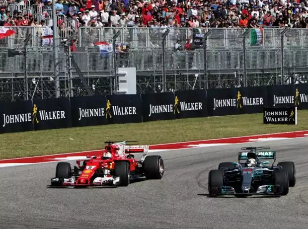 Lewis Hamilton, Sebastian Vettel Titel-Bild zur News: Lewis Hamilton, Sebastian Vettel