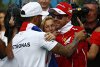 Bild zum Inhalt: Sebastian Vettel: Lewis Hamilton war 2017 "der bessere Mann"