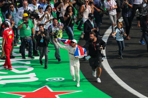 Lewis Hamilton Mercedes Mercedes AMG Petronas Motorsport F1 ~Lewis Hamilton (Mercedes) ~ 