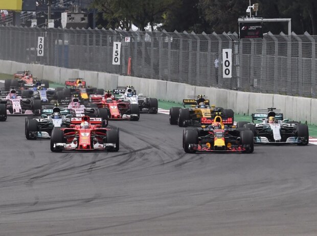 Titel-Bild zur News: Sebastian Vettel, Max Verstappen