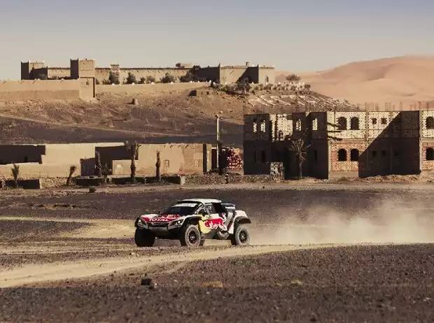 Peugeot 3008 DKR Maxi Titel-Bild zur News: Peugeot 3008 DKR Maxi