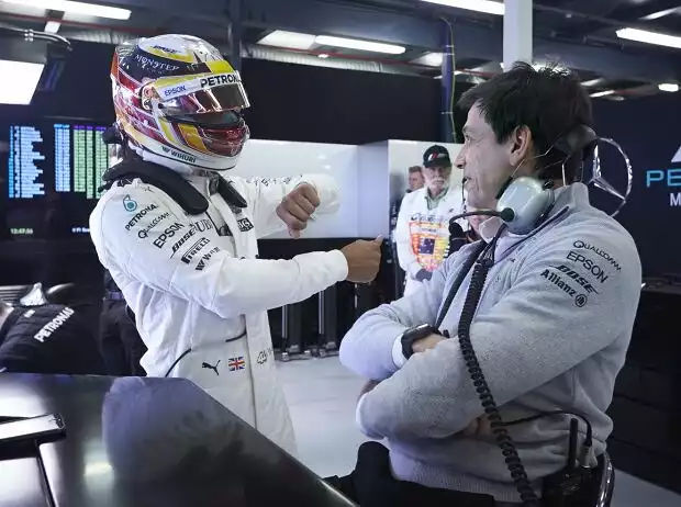 Lewis Hamilton, Toto Wolff Titel-Bild zur News: Lewis Hamilton, Toto Wolff