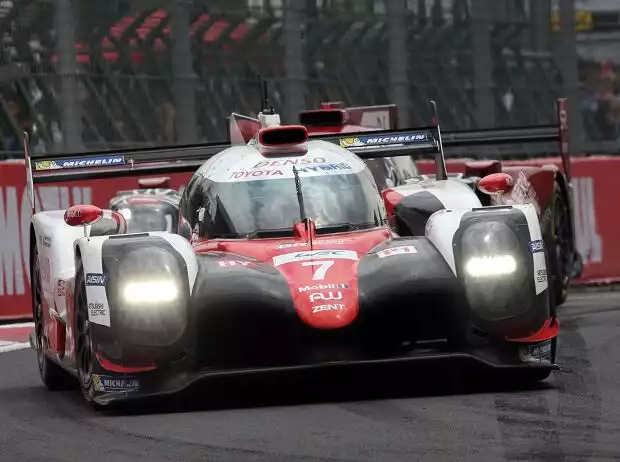 Mike Conway, Kamui Kobayashi Titel-Bild zur News: Mike Conway, Kamui Kobayashi