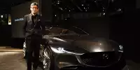 Mazda-Chefdesigner Ikuo Maeda mit dem Vision Coupé Concept