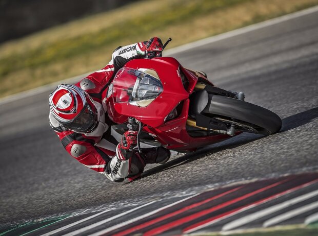 Titel-Bild zur News: Ducati Panigale V4 2018