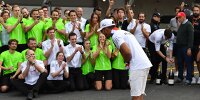 Bild zum Inhalt: Man verliert nur dreimal: Rosberg jubelt mit Pech-Mechanikern