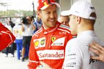 Sebastian Vettel (Ferrari) und Valtteri Bottas (Mercedes) 