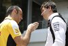 Bild zum Inhalt: Renault-Teamchef findet: Mercedes macht unfaire Verträge