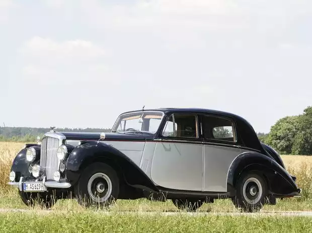 Bentley R-Type Titel-Bild zur News: Bentley R-Type