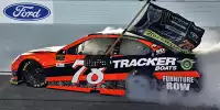 Bild zum Inhalt: NASCAR-Titel 2017: Martin Truex Jr. hält Kyle Busch in Schach