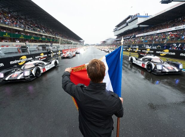Titel-Bild zur News: Le Mans Start