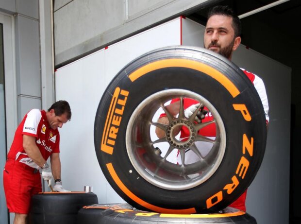Pirelli-Reifen, Hard-Mischung