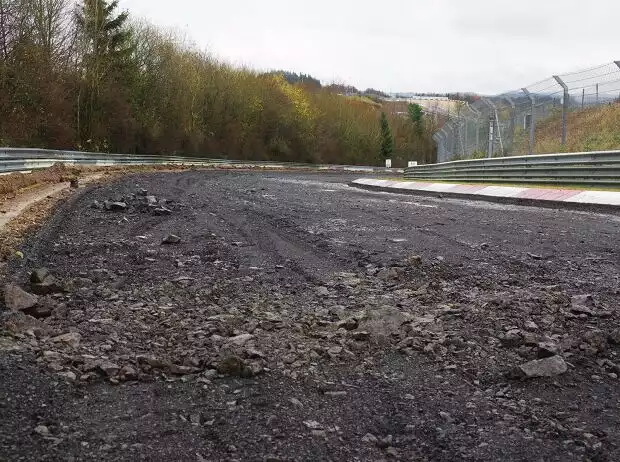 Nürburgring-Nordschleife, Umbau, Neuasphaltierung Titel-Bild zur News: Nürburgring-Nordschleife, Umbau, Neuasphaltierung