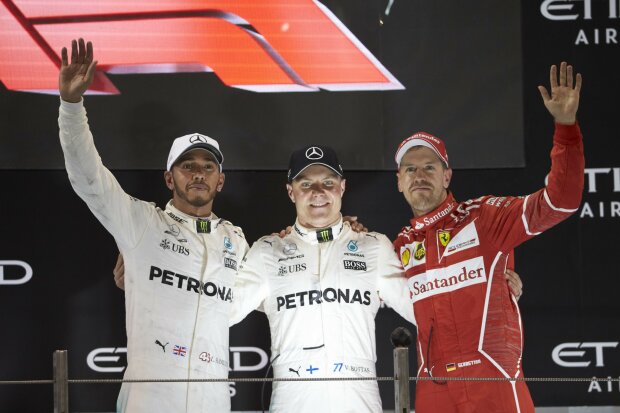 Lewis Hamilton Valtteri Bottas Sebastian Vettel Ferrari Scuderia Ferrari F1Mercedes Mercedes AMG Petronas Motorsport F1 ~Lewis Hamilton (Mercedes), Valtteri Bottas (Mercedes) und Sebastian Vettel (Ferrari) ~ 