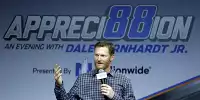 Bild zum Inhalt: Las Vegas: NASCAR-Karriere von Earnhardt Jr. zelebriert