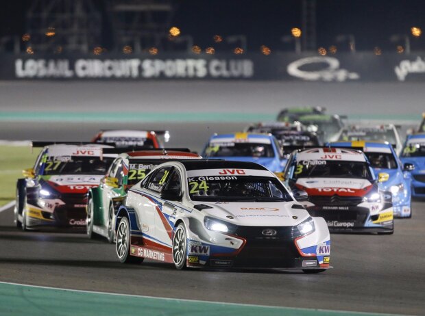WTCC-Start in Katar WTCC-Start in Katar