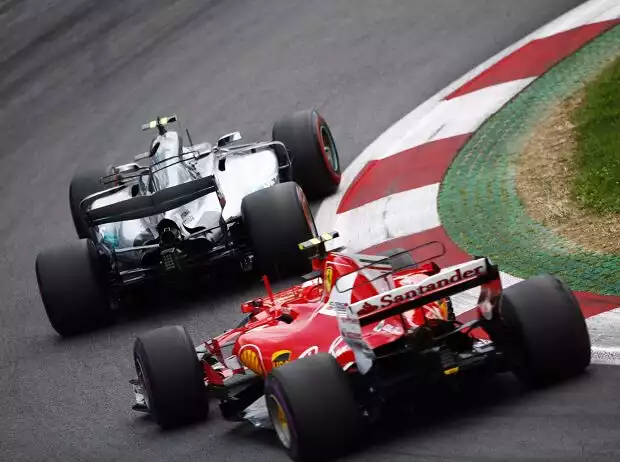 Valtteri Bottas, Kimi Räikkönen Titel-Bild zur News: Valtteri Bottas, Kimi Räikkönen