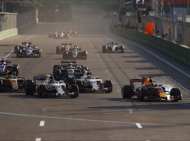 Daniel Ricciardo, Lance Stroll, Felipe Massa