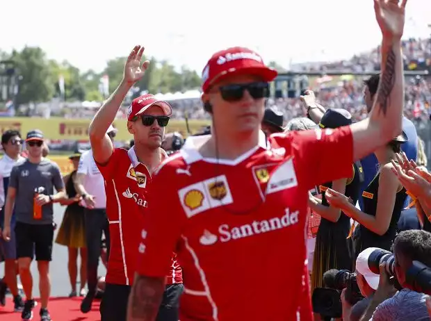 Kimi Räikkönen, Sebastian Vettel Titel-Bild zur News: Kimi Räikkönen, Sebastian Vettel