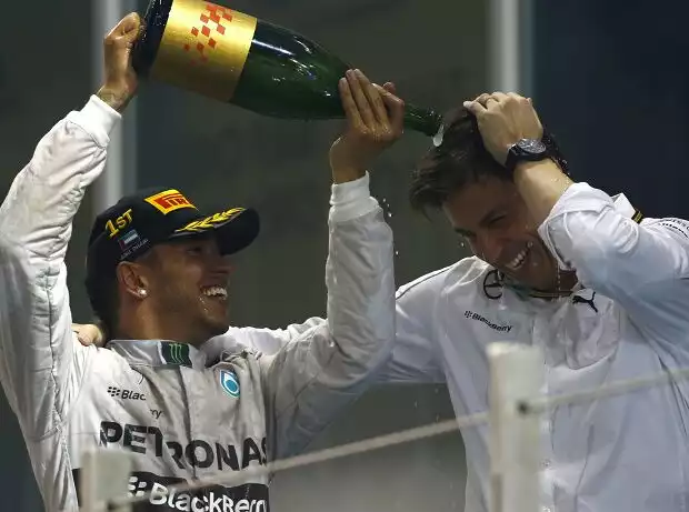 Lewis Hamilton, Toto Wolff Titel-Bild zur News: Lewis Hamilton, Toto Wolff