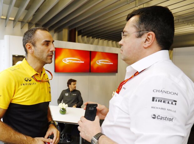 Cyril Abiteboul, Fernando Alonso, Eric Boullier Cyril Abiteboul, Fernando Alonso, Eric Boullier