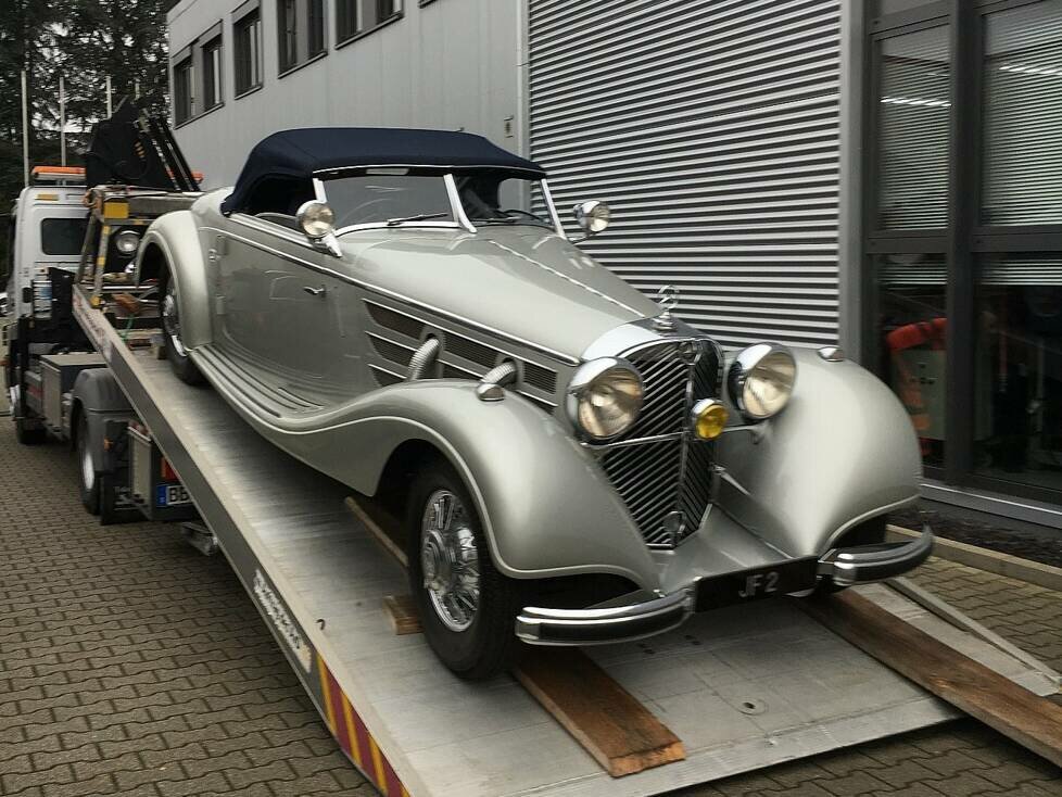 Kienle Automobiltechnik soll für ein südostasiatisches Königreich zwei Mercedes-Benz 600 Pullman von 1971 und 1973 sowie einen Mercedes-Benz 540 K Spezial-Roadster (1936) und ein Mercedes-Benz 540 K Cabriolet A (1937) restaurieren
