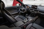 Cockpit und Innenraum des Audi RS 4 Avant 2018