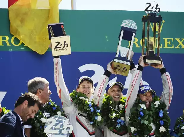 Timo Bernhard, Earl Bamber, Brendon Hartley Titel-Bild zur News: Timo Bernhard, Earl Bamber, Brendon Hartley