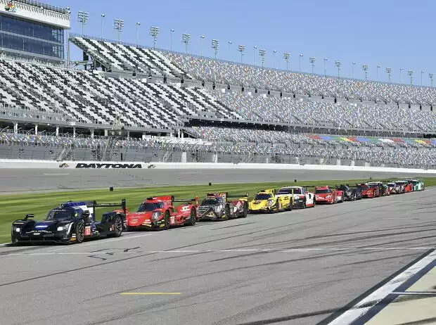Renger van der Zande, Ryan Hunter-Reay, Stephen Simpson, Gustavo Menezes Titel-Bild zur News: Renger van der Zande, Ryan Hunter-Reay, Stephen Simpson, Gustavo Menezes
