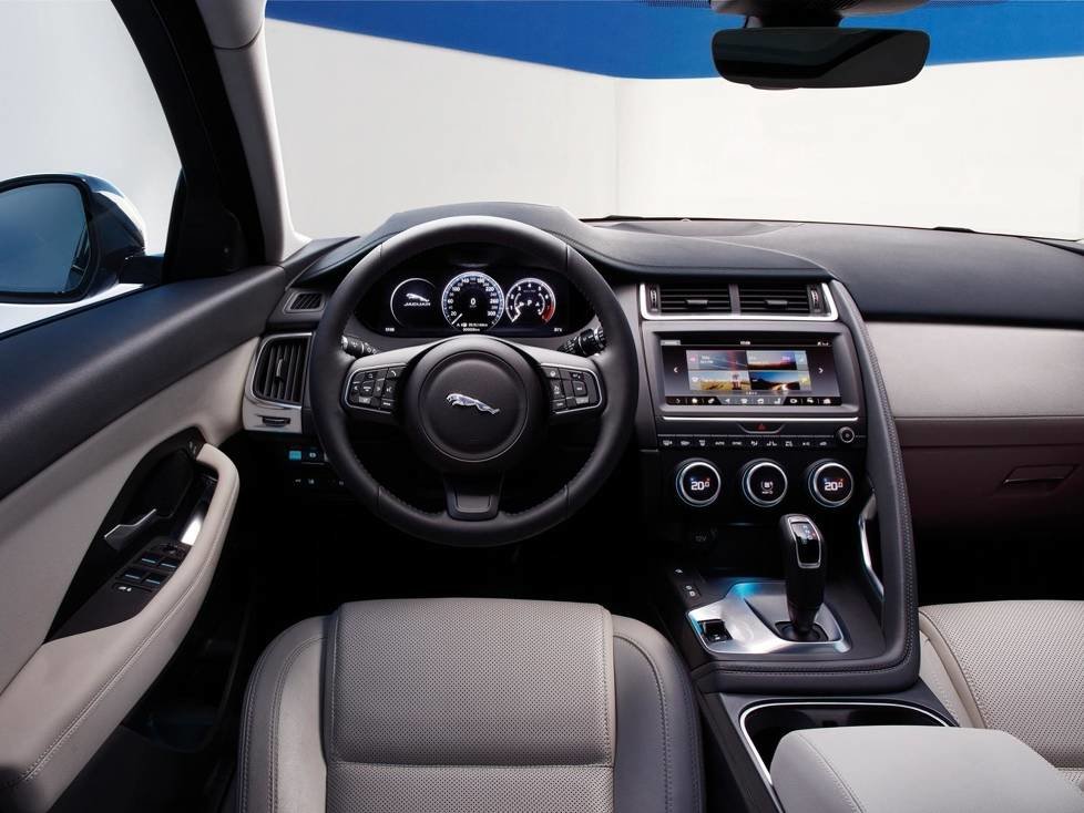 Innenraum und Cockpit des Jaguar E-Pace 2018