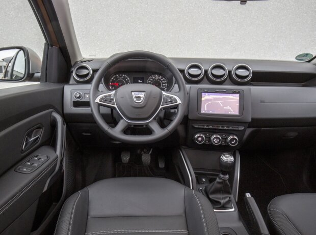 Innenraum und Cockpit des Dacia Duster 2018