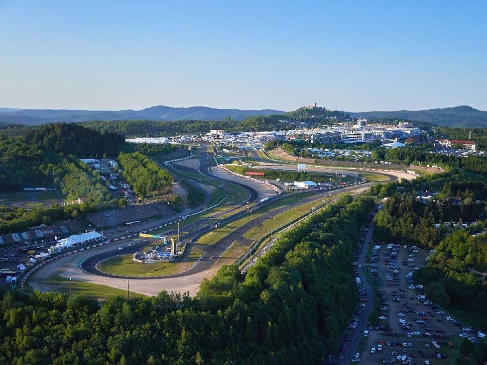 Der Nürburgring gibt auch 2018 Vollgas. Bei 50 Wochenendveranstaltungen findet jeder sein Wunschevent
