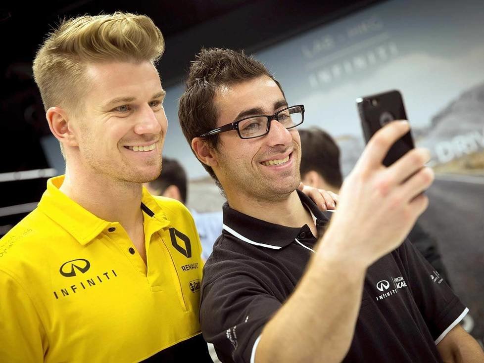 INFINITI Engineering Academy: Selfie mit Nico Hülkenberg in Enstone