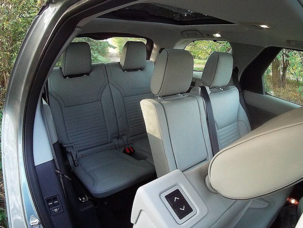 Land Rover Discovery 2018