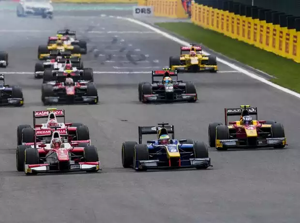 Charles Leclerc, Oliver Rowland, Gustav Malja Titel-Bild zur News: Charles Leclerc, Oliver Rowland, Gustav Malja