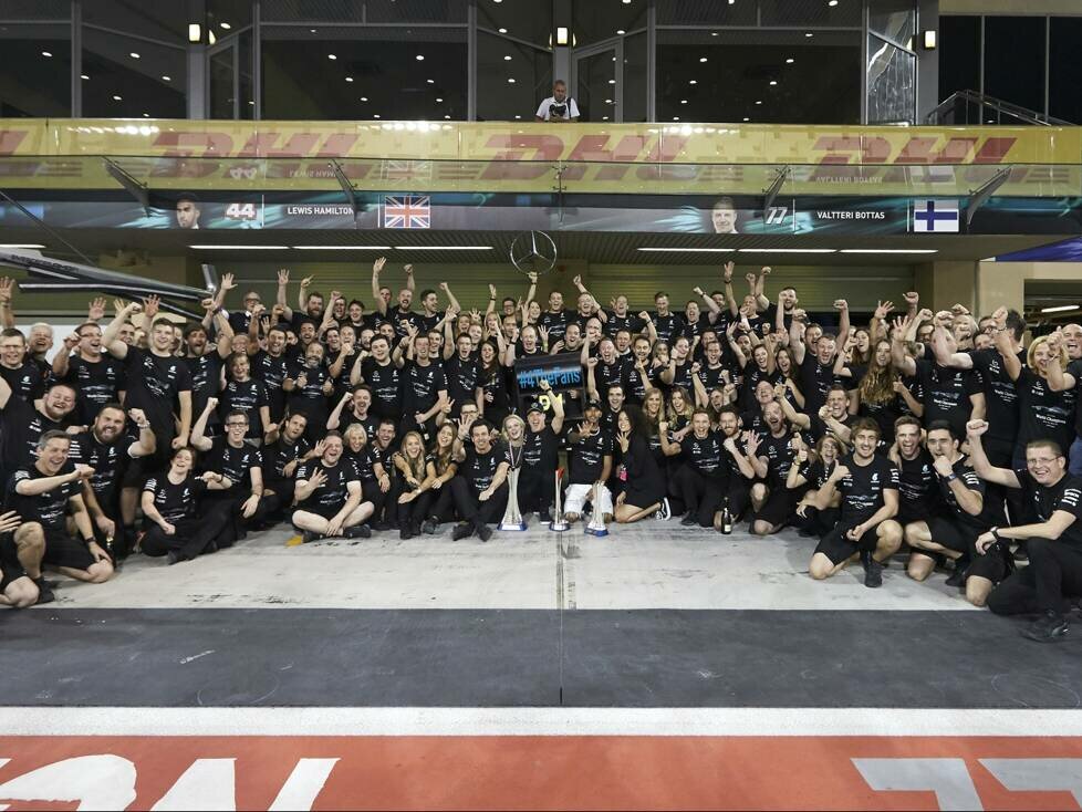 Toto Wolff, Valtteri Bottas, Lewis Hamilton