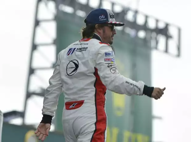 Lando Norris, Fernando Alonso Titel-Bild zur News: Lando Norris, Fernando Alonso