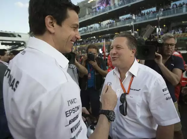 Toto Wolff, Zak Brown Titel-Bild zur News: Toto Wolff, Zak Brown