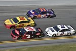 Joey Logano (Penske), Austin Dillon (Childress), Denny Hamlin (Gibbs) und Brad Keselowski (Penske) 