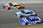 Kyle Busch (Gibbs), Kevin Harvick (Stewart-Haas) und Ricky Stenhouse (Roush) 