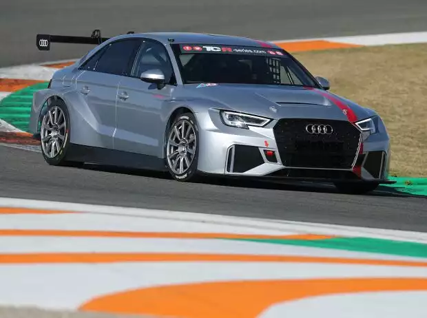 Audi RS3 LMS TCR Titel-Bild zur News: Audi RS3 LMS TCR