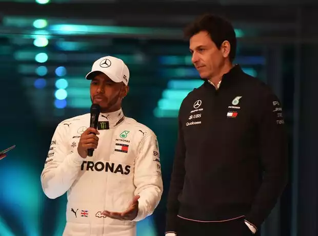Lewis Hamilton, Toto Wolff Titel-Bild zur News: Lewis Hamilton, Toto Wolff