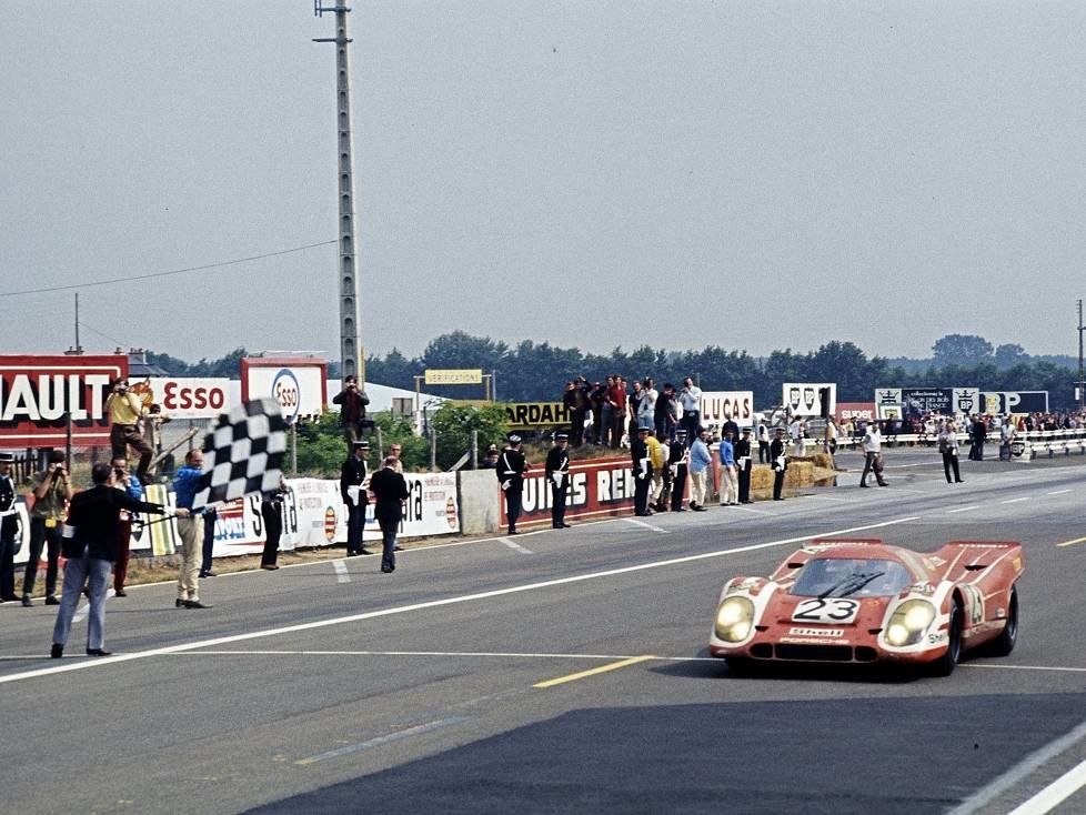 Le Mans 1970: Hans Herrmann und Richard Attwood holen im Porsche 917 KH Coupé den Gesamtsieg